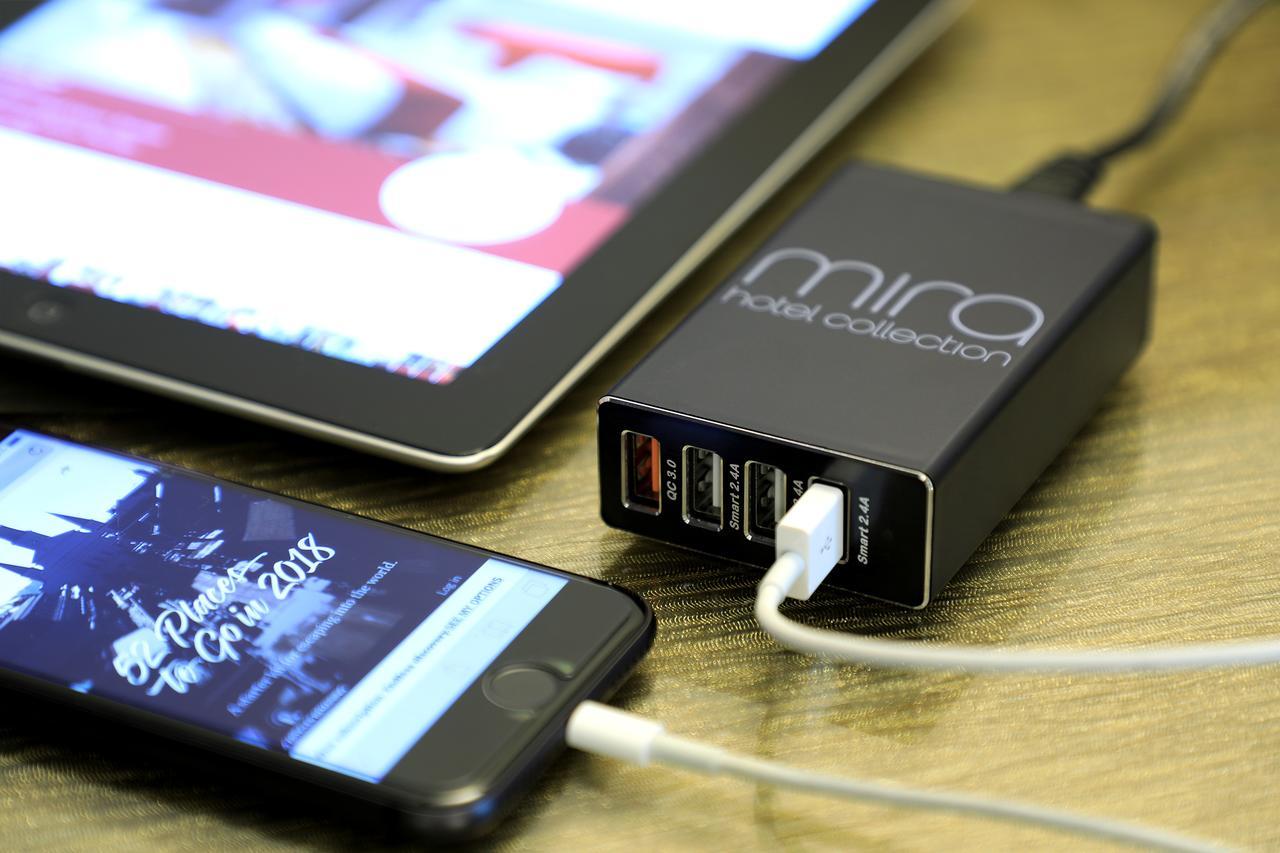 The Mira Hong Kong Hotel Exterior photo A USB charger
